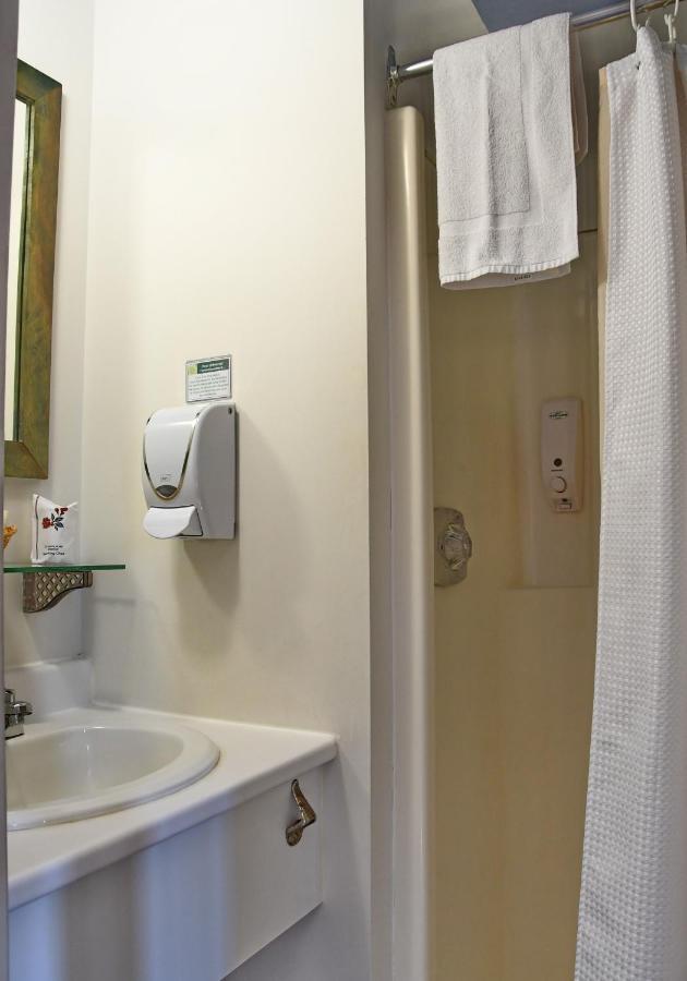 Auberge Beausejour Les Eboulements Екстер'єр фото